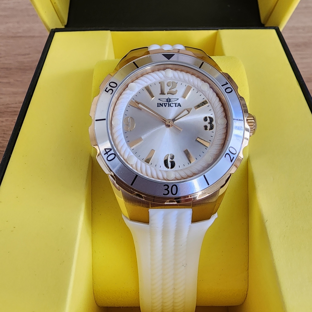 Invicta Angel Gold and Silver Watch with White Silicone Strap. Brand New